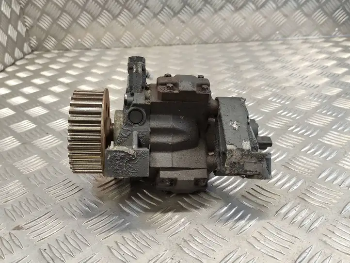 Nissan Juke I F15 (2010 - 2018) A2C53252602 Топливный насос — фото 1