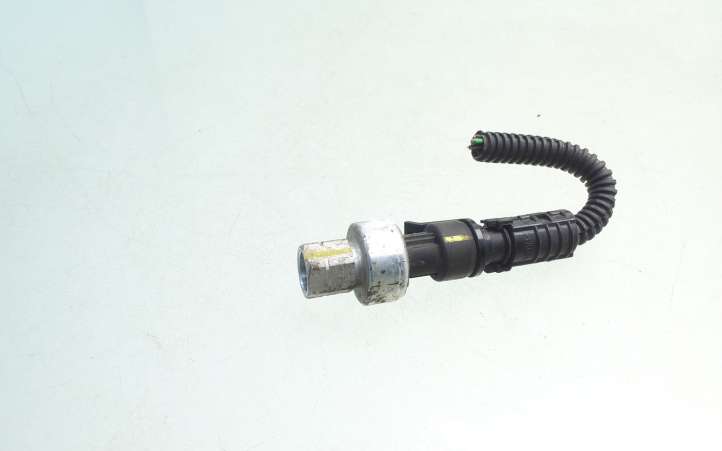 Opel Zafira (2003 - 2006)  09131721 Датчик давления кондиционера воздуха