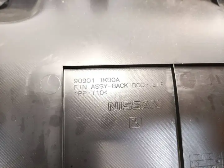Nissan Juke I F15 (2010 - 2018) 909011KB0A Обшивка багажника — фото 4