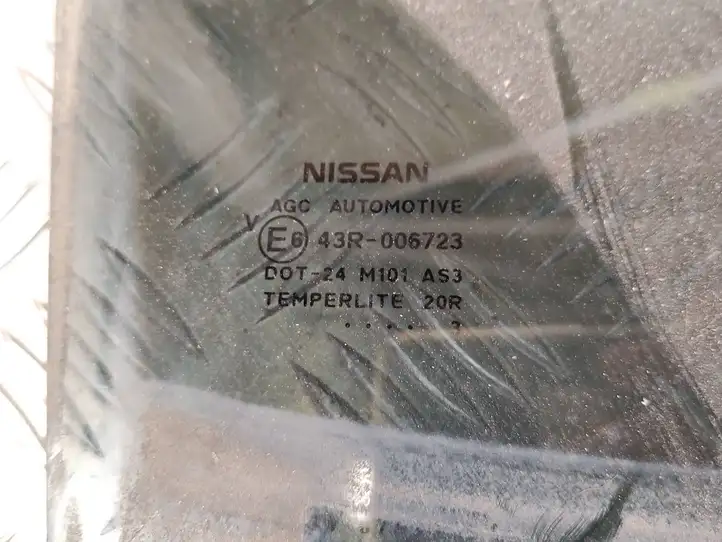 Nissan Juke I F15 (2010 - 2018) 43R006723 Стекло задней двери — фото 2
