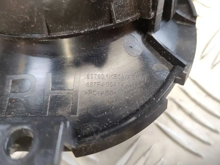Nissan Juke I F15 (2010 - 2018) 687601KE0A Боковой воздушный дефлектор — фото 2