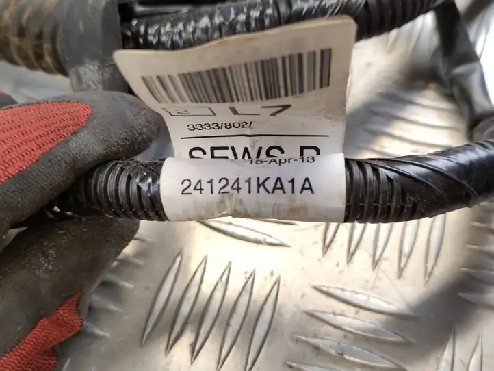 Nissan Juke I F15 (2010 - 2018) 241241KA1A Проводка передней двери — фото 2