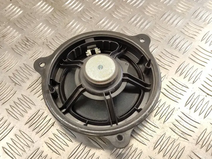 Nissan Juke I F15 (2010 - 2018) Динамики задних дверей — фото 2
