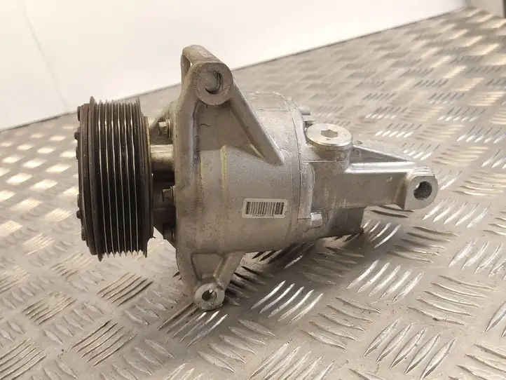 Dacia Sandero III (2016 - ) 926003541R Компрессор (насос) кондиционера воздуха — фото 2
