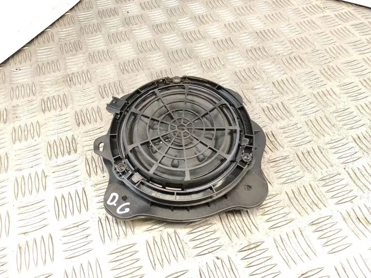 Citroen C4 (2016 - ) Динамики задних дверей — фото 1