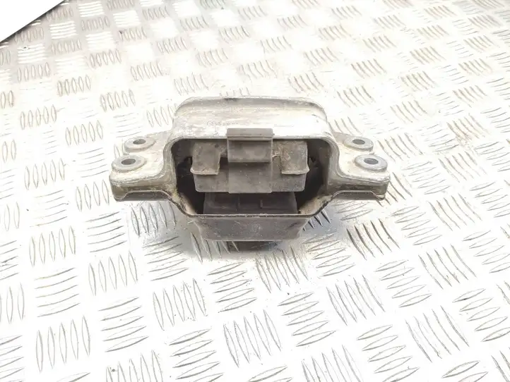 Volkswagen Touran I (2003 - 2010) 1K0199555 Опора двигателя — фото 3