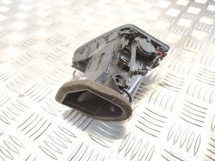Audi A4 S4 B8 8K (2007 - 2011) 8K1820902C Боковой воздушный дефлектор — фото 2
