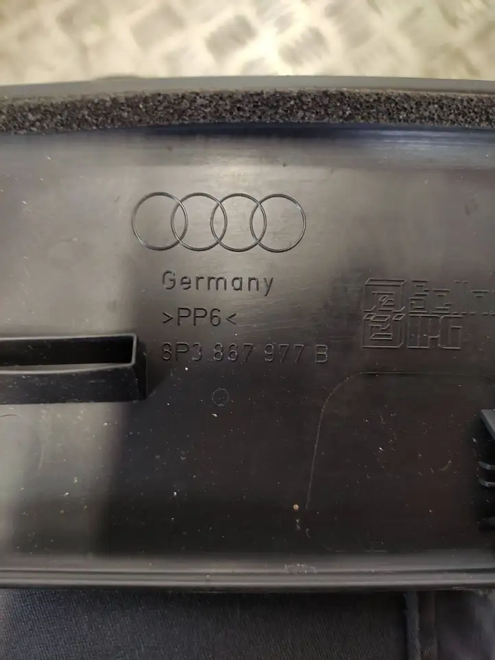 Audi A3/S3 8P (2008 - 2013) 8P3867977B Верхняя обшивка у окна — фото 3