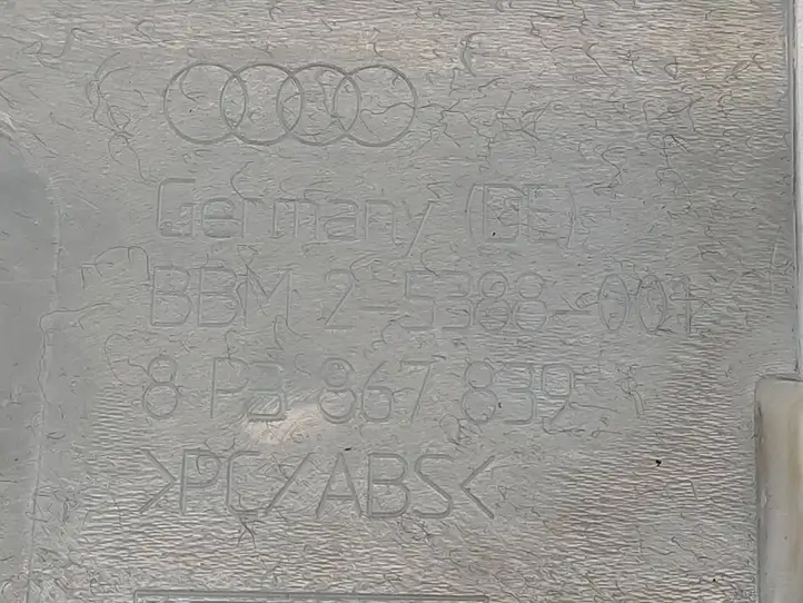 Audi A3/S3 8P (2008 - 2013) 8P0867839 Другая часть кузова — фото 3