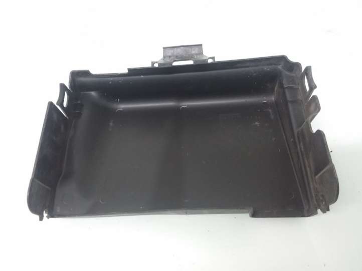 Seat Ibiza III (6L) (2002 - 2008)  6Q0915429 Крышка ящика аккумулятора
