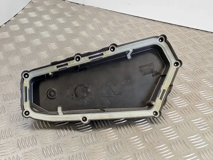 BMW 1 F20 F21 (2011 - 2019) 8509914 Крышка ящика предохранителей — фото 2