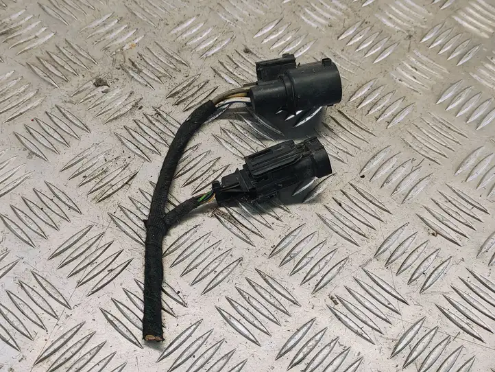 Opel Zafira B (2008 - 2014) 30530701B Прочая электропроводка — фото 1