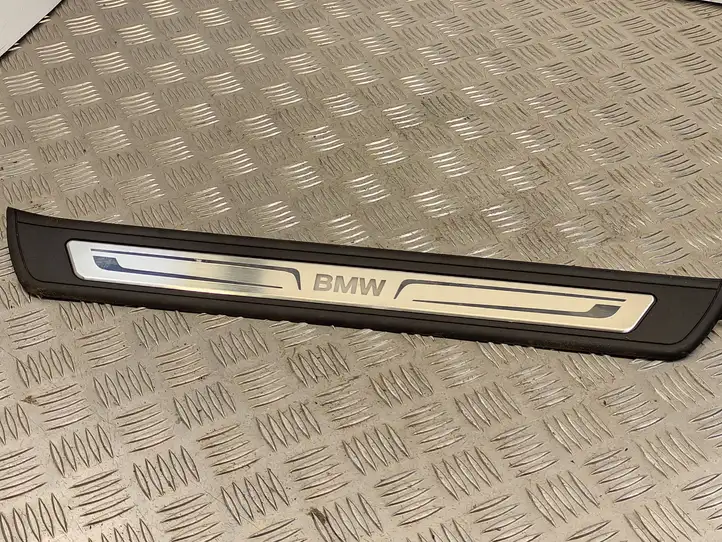 BMW 5 GT F07 (2010 - 2017) 7337014 Внутренняя отделка переднего порога — фото 1
