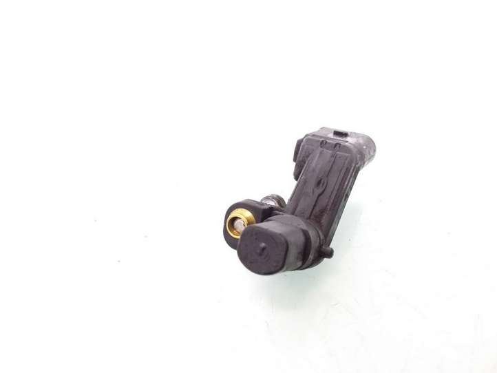 Audi A4 (2004 - 2009)  036906433A Датчик оборотов коленчатого вала