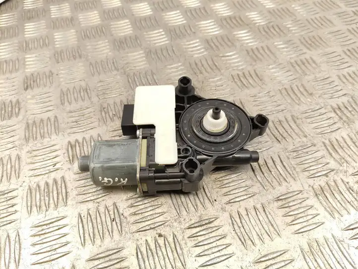 Skoda Octavia Mk3 (5E) (2013 - 2019) 5Q0959811A Стеклоподъемник задней двери — фото 1