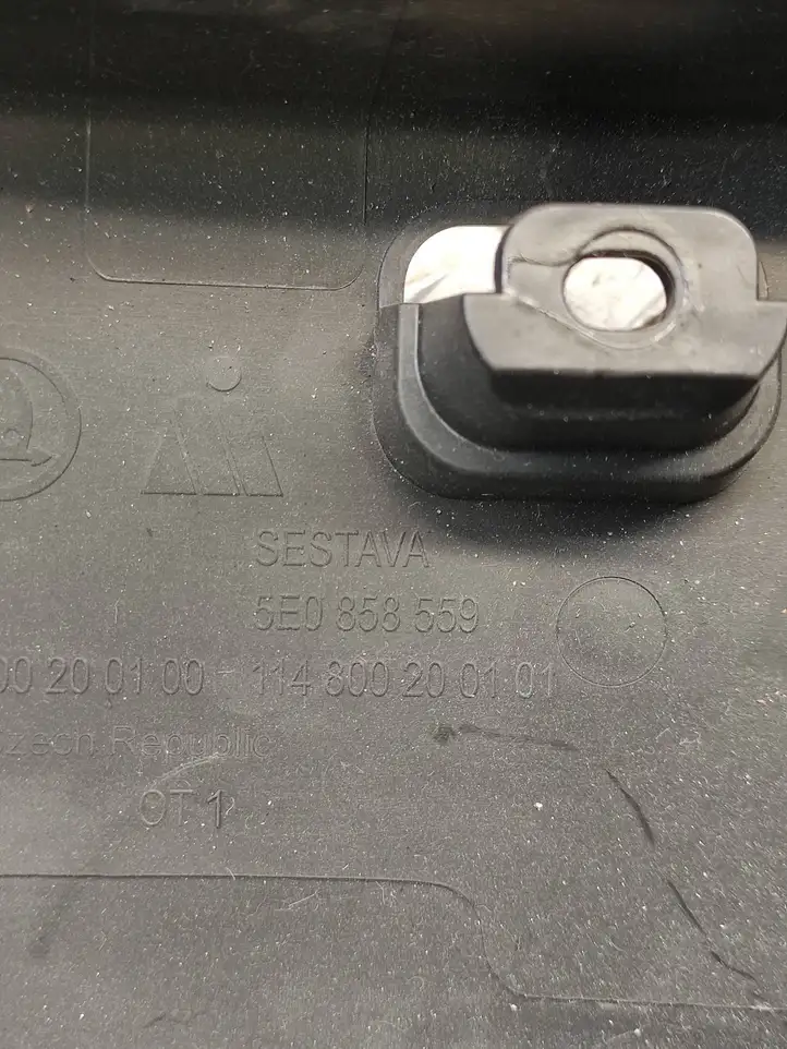 Skoda Octavia Mk3 (5E) (2013 - 2019) 5E0858559 Обшивка рулевой колонки — фото 8