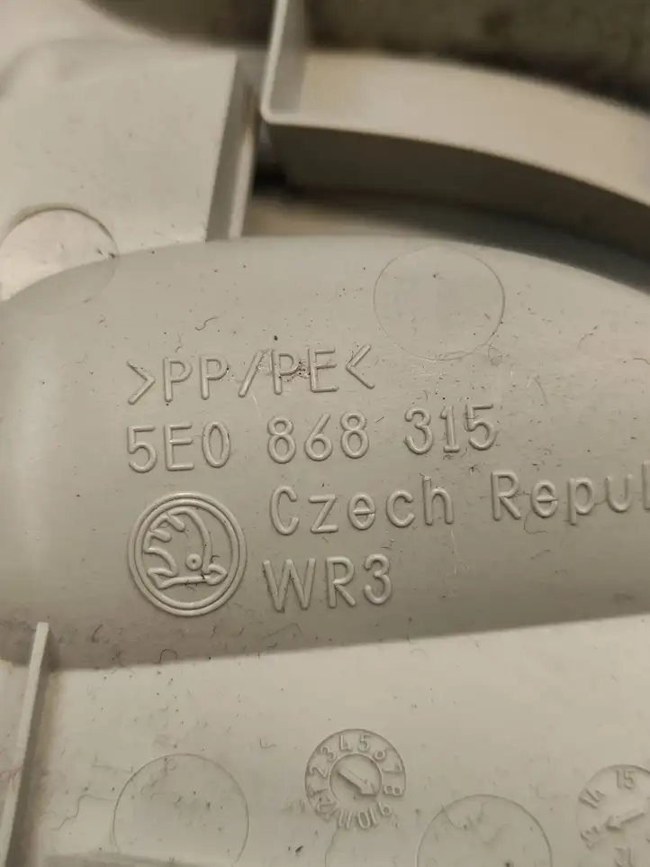 Skoda Octavia Mk3 (5E) (2013 - 2019) 5E0868315 Верхняя обшивка стойки B — фото 4