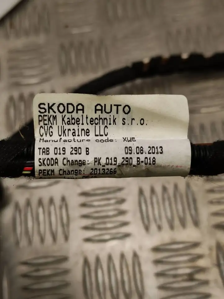 Skoda Octavia Mk3 (5E) (2013 - 2019) 5E9972175 Жгут проводов крышки багажника — фото 6