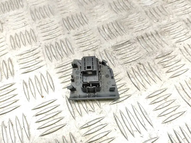 Skoda Octavia Mk3 (5E) (2013 - 2019) 5E0959855 Кнопка стеклоподъемников — фото 2