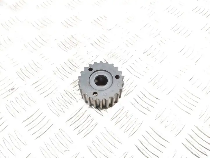 Skoda Octavia Mk3 (5E) (2013 - 2019) 04L130101 Шкив топливного насоса — фото 1