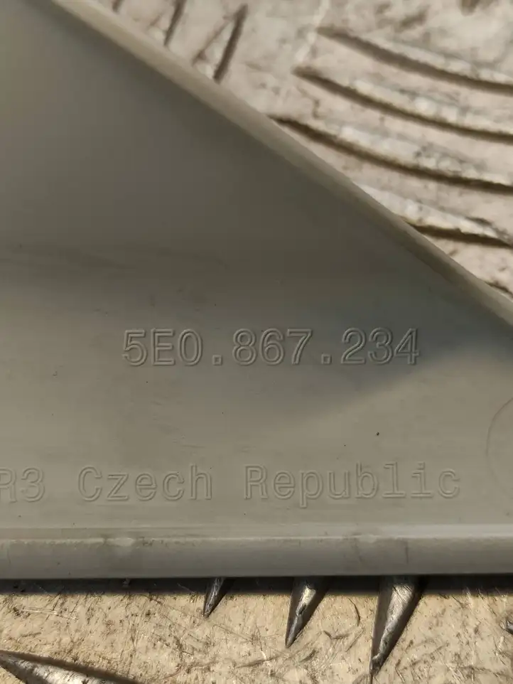 Skoda Octavia Mk3 (5E) (2013 - 2019) 5E0867234 Обшивка стойки A — фото 4