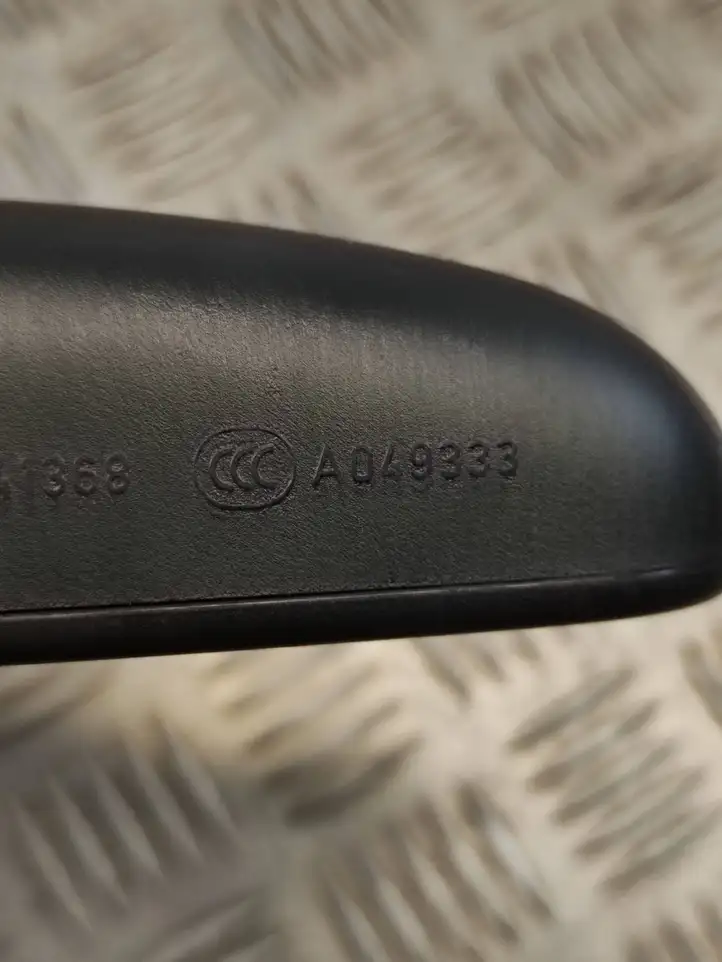 Audi A3/S3 8V (2016 - 2020) 8S0857511 Салонное зеркало заднего вида — фото 4