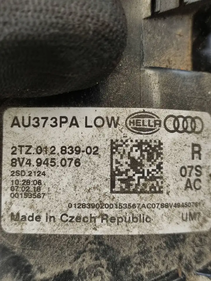 Audi A3/S3 8V (2016 - 2020) 8V4945076 Задний фонарь в крышке багажника — фото 5