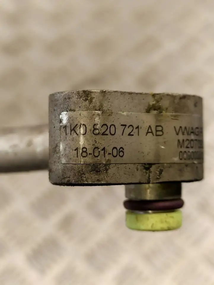Audi A3/S3 8P (2004 - 2008) 1K0820721AB Трубки и шланги кондиционера — фото 6