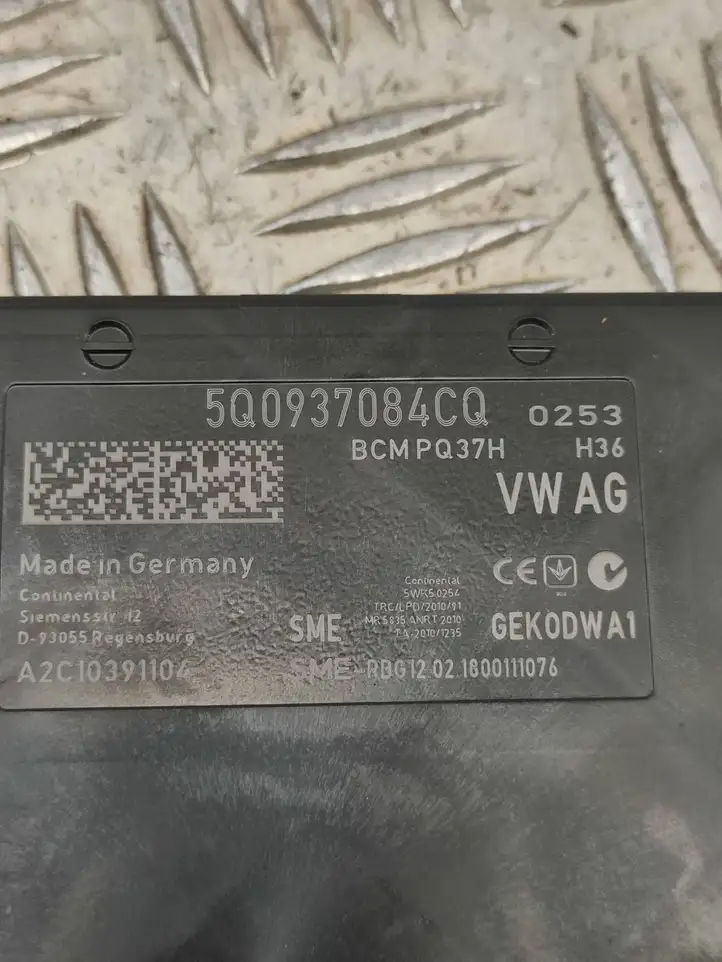 Audi A3/S3 8V (2016 - 2020) 5Q0937084CQ Модуль управления BSM — фото 3