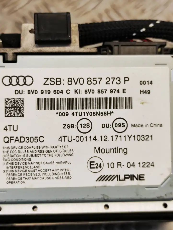 Audi A3/S3 8V (2016 - 2020) 8V0919604C Дисплей — фото 2