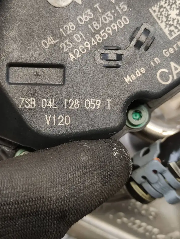 Audi A3/S3 8V (2016 - 2020) 04L128063T Дроссельная заслонка — фото 5