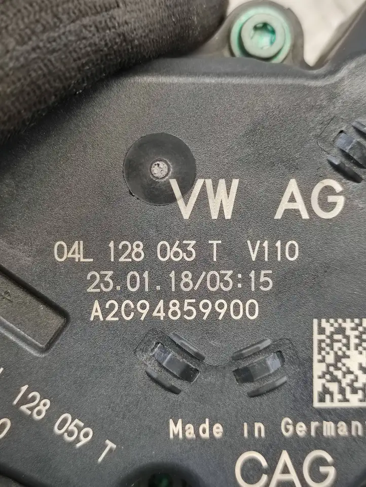 Audi A3/S3 8V (2016 - 2020) 04L128063T Дроссельная заслонка — фото 7