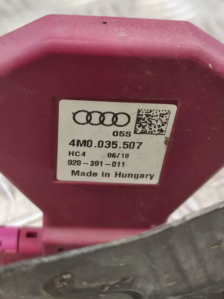 Audi A3/S3 8V (2016 - 2020) 4M0035507 Антенна Bluetooth — фото 6