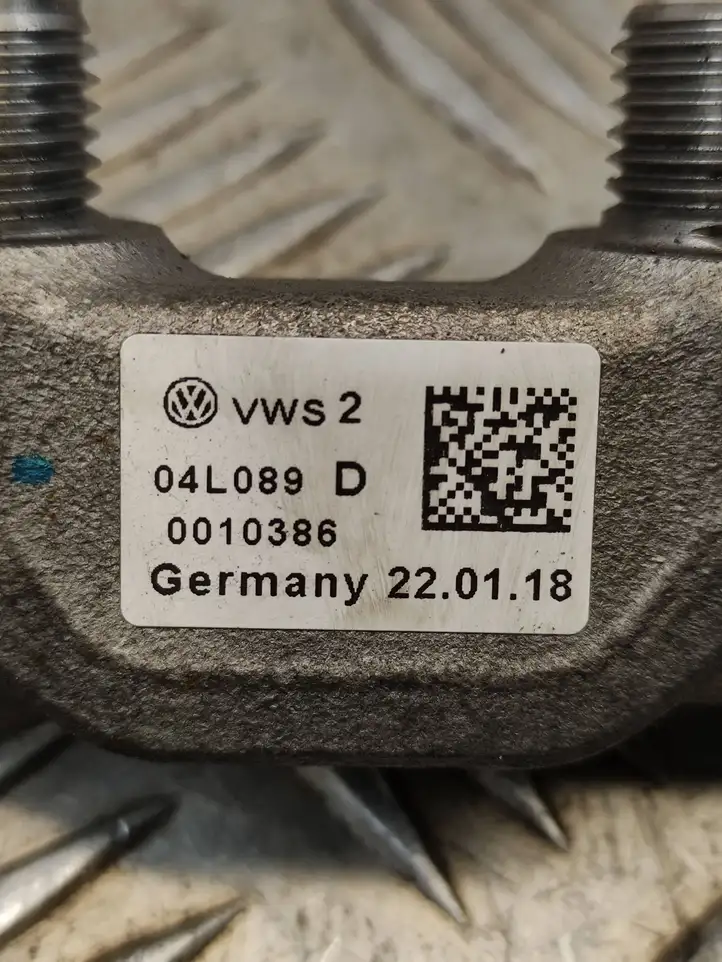 Audi A3/S3 8V (2016 - 2020) 057130764AB Магистральная топливная трубка — фото 8