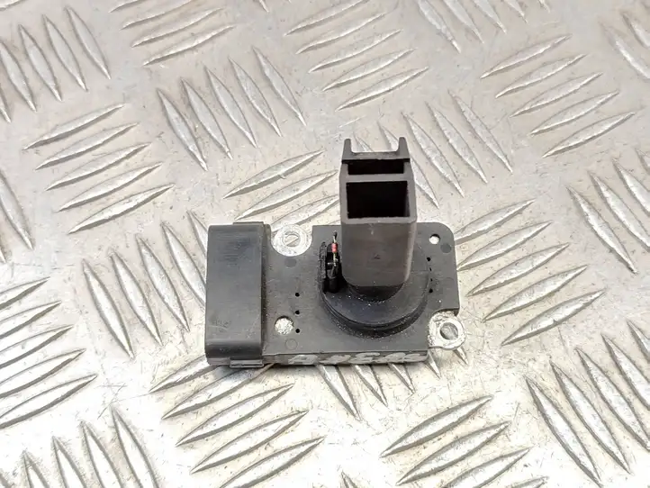 Toyota Avensis Verso (2001 - 2004) 2220427010 Датчик массового расхода воздуха — фото 1