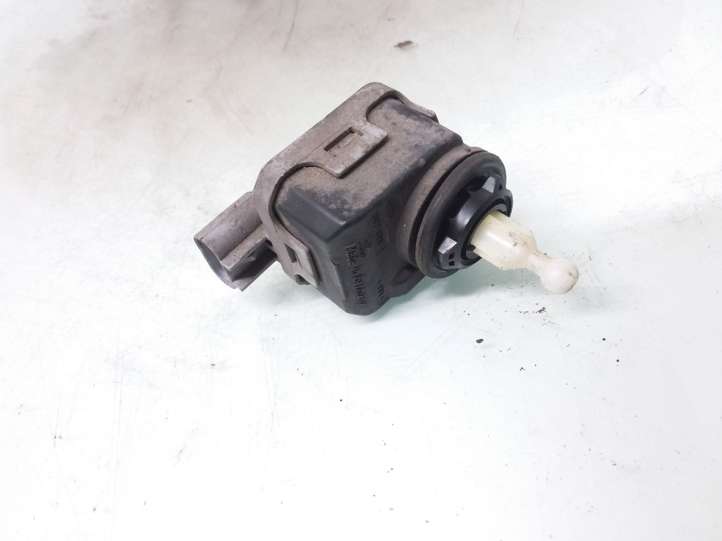 Opel Astra (1998 - 2004)  90590665 Двигатель регулировки высоты фар