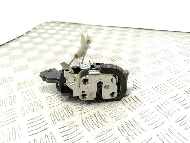 Nissan Juke I F15 (2010 - 2018) g1014520 Замок задней двери — фото 2