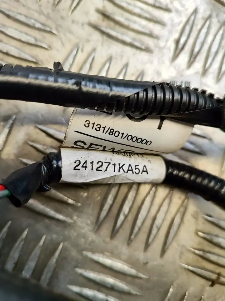 Nissan Juke I F15 (2010 - 2018) 241271KA5A Проводка задней двери — фото 7