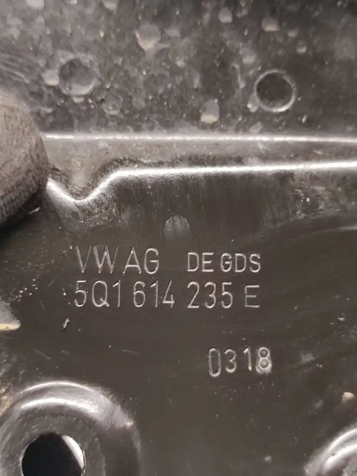Audi A3/S3 8V (2016 - 2020) 5Q1614235E Кронштейн блока ABS — фото 7