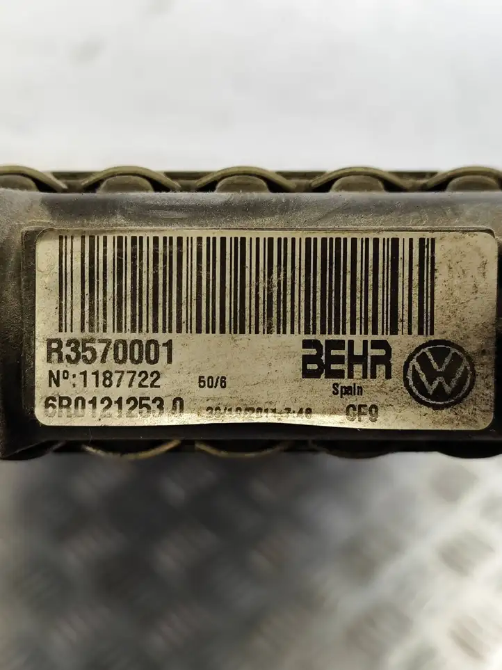 Skoda Fabia Mk2 (5J) (2007 - 2014) 6R0121253J Радиатор охлаждающей жидкости двигателя — фото 3