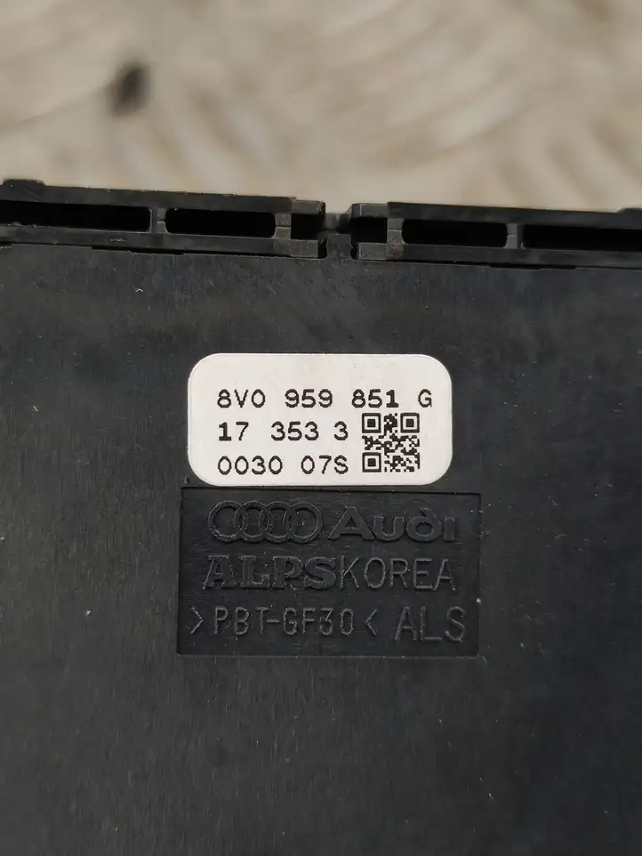 Audi A3/S3 8V (2016 - 2020) 8V0959851G Кнопка стеклоподъемников — фото 5