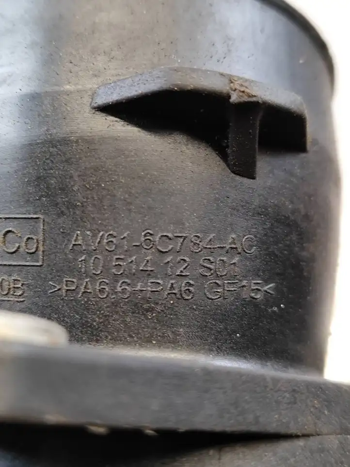 Ford Fiesta (2013 - 2017) AV616C784AC Трубка подачи воздуха — фото 5