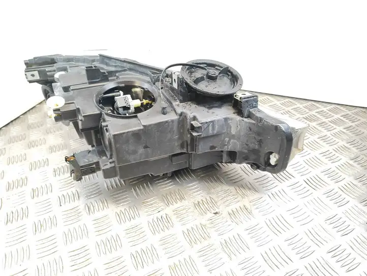 BMW 3 F30 F35 F31 (2012 - 2018) 89000110 Передняя фара — фото 2