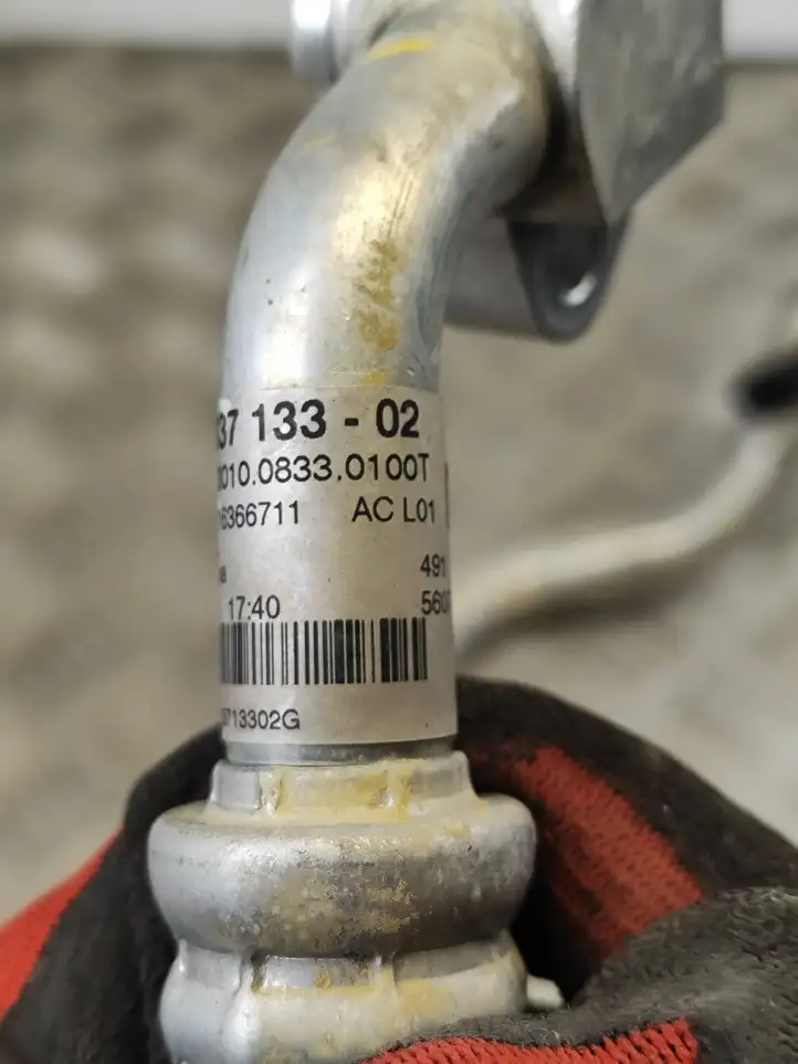 BMW 3 F30 F35 F31 (2012 - 2018) 9337127 Трубки и шланги кондиционера — фото 2