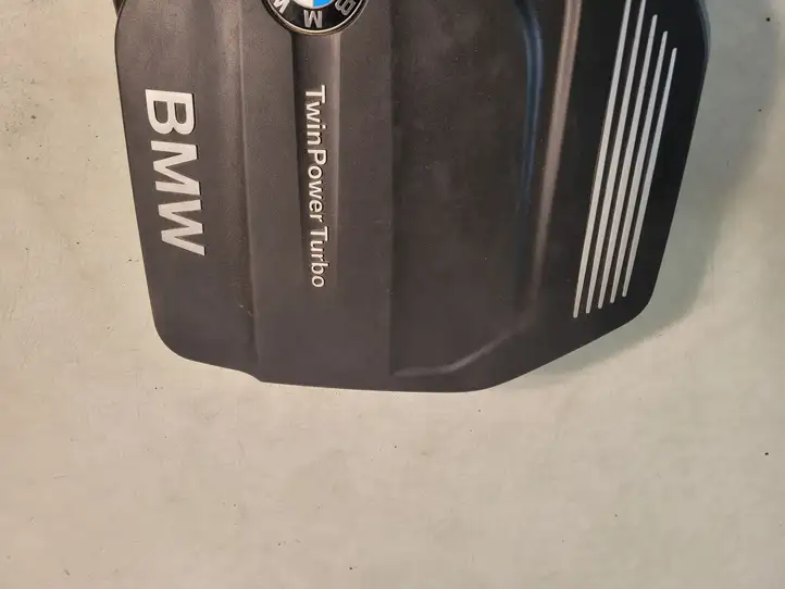 BMW X3 F25 (2010 - 2017) 8514202 Крышка двигателя декоративная — фото 2