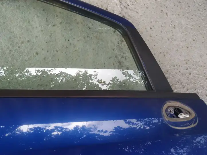 Fiat Punto (188) (1999 - 2010) Накладка стекла передней двери — фото 3