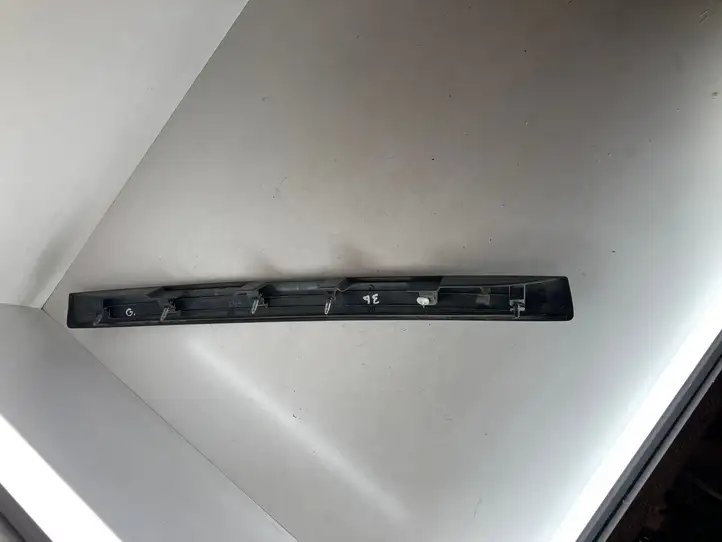 Toyota Auris 150 (2006 - 2012) Подсветка номера — фото 3
