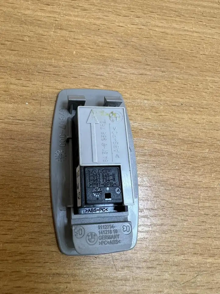 BMW 5 E60 E61 (2004 - 2010) 84316938762 Микрофон (Bluetooth / телефон) — фото 4