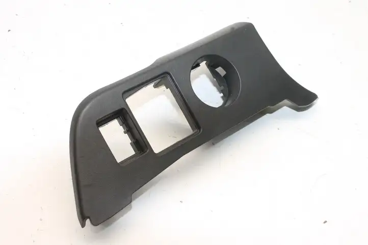 Toyota Yaris (2014 - 2019)  554460D070 Другая внешняя деталь