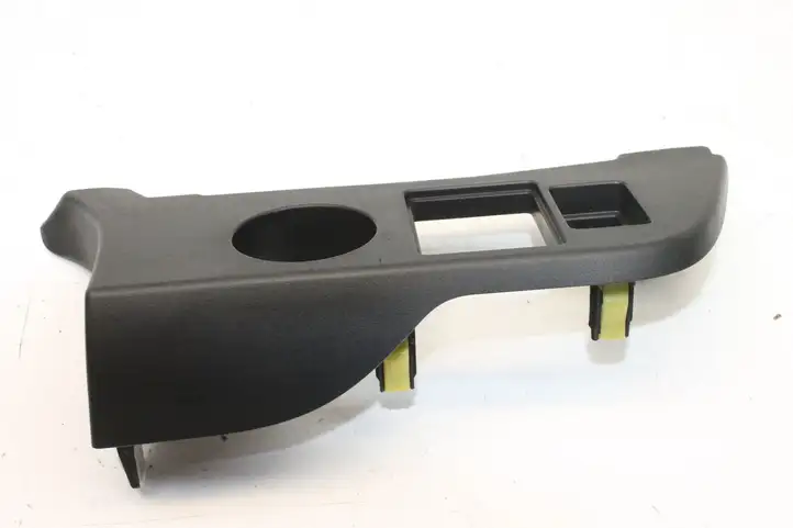 Toyota Yaris (2014 - 2019)  554460D070 Другая внешняя деталь